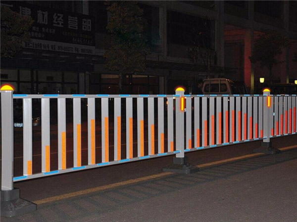 防眩型道路护栏,防眩护栏网