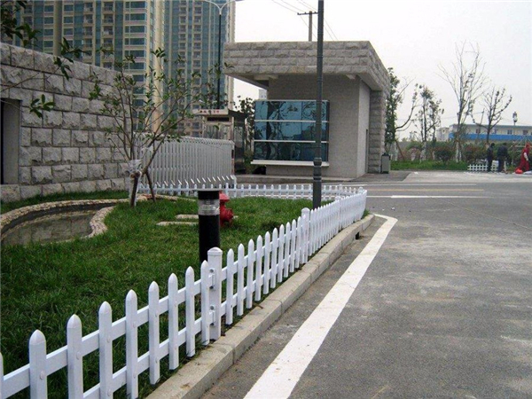 pvc道路护栏